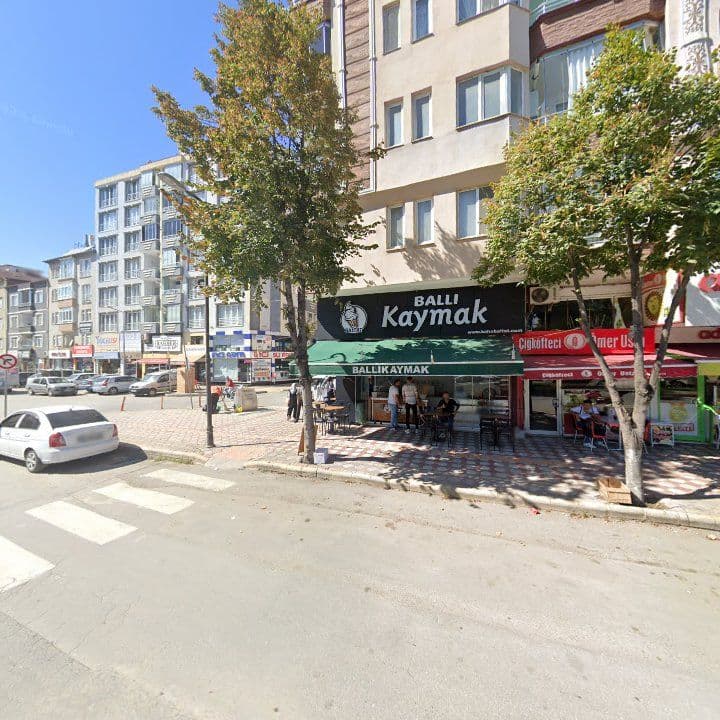 Bafra Adıyörem Çiğköfte Salonu