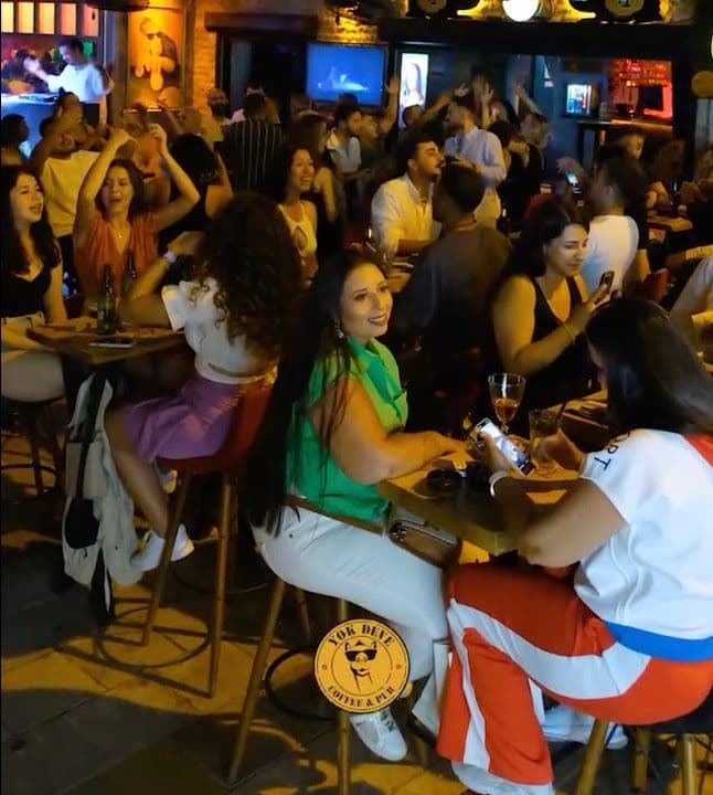 Yok Deve Bar