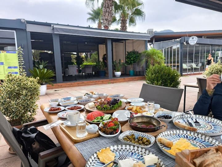 Kordon Cafe Ve Restaurant