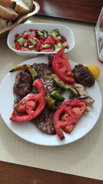 DOYUM KÖFTE SALONU