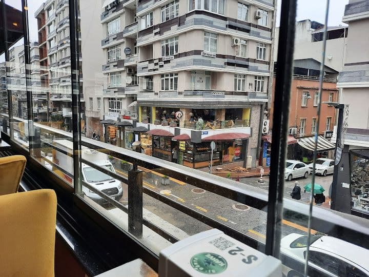 Bİ DÜNYA KAHVE