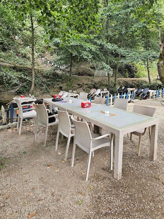 Dere içi restaurant