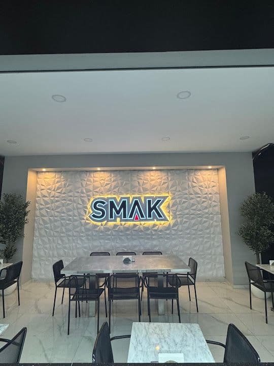 Smak Burger Pizza